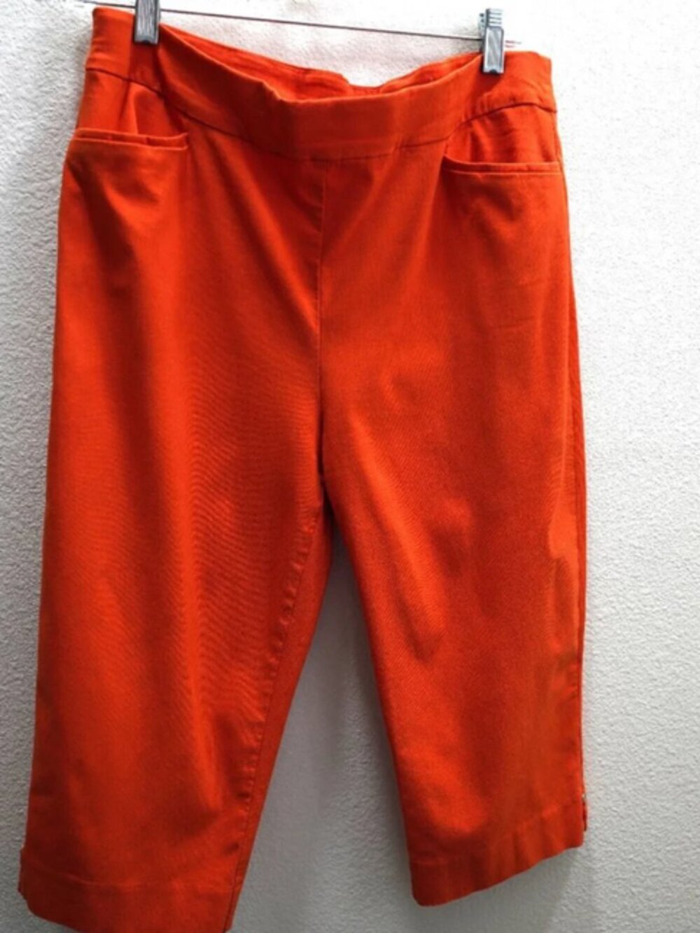 Chico's Crop Rivet Blood Orange Pants size 2